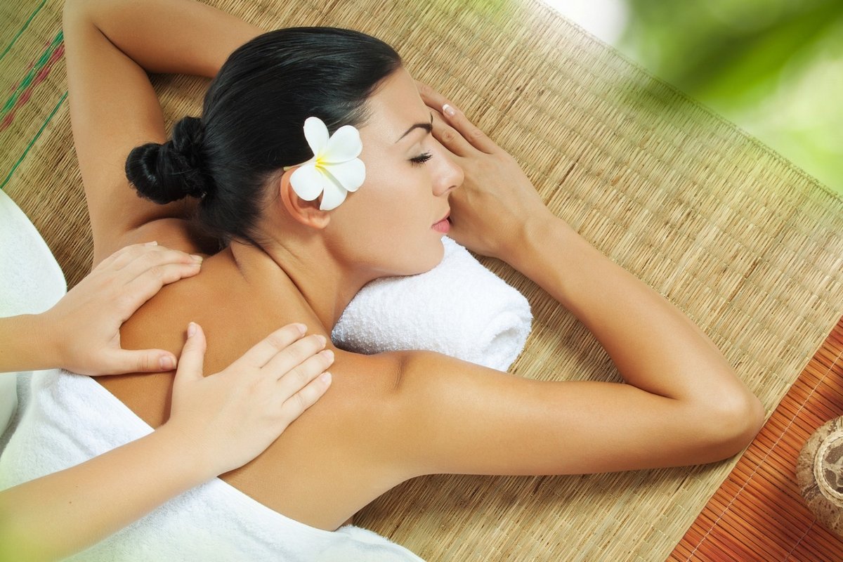 What To Look for in a Four Hands Massage Center in Dubai